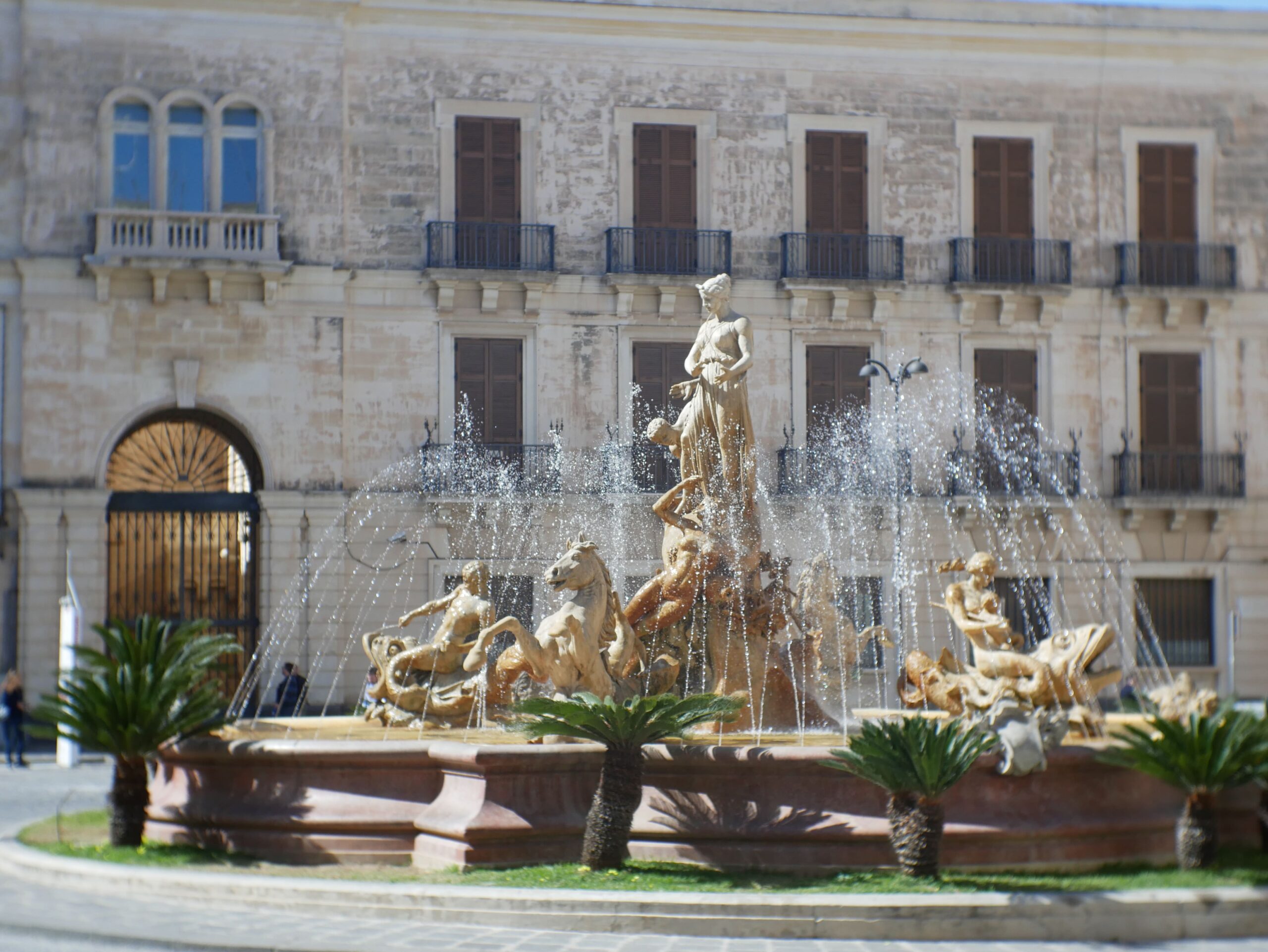 2. 01-piazza archimede