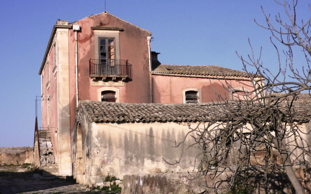 Siracusa in guerra: i nomi, le voci, la ferita aperta